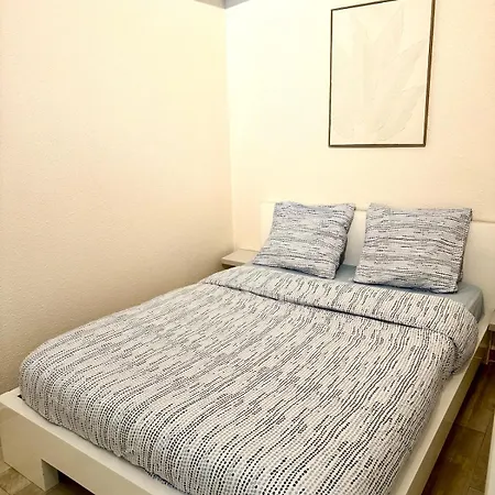 Agreable 2 Pieces Et Son Jardin אנטיב